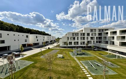 Novostavba 1,5i byt s veľkým exteriérom a BAZÉNOM, BA IV. Dúbravka, Agátova ul., 41,82 m2