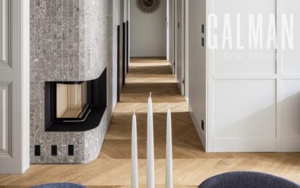 Prestížny luxusný 4 izbový byt na pešej zóne - Staré Mesto