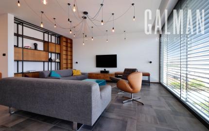 Luxusný 3 izbový byt - dizajnový projekt CUBES - garáž