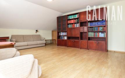 Priestranný 5i rodinný dom na konci slepej ulice + dielňa + vinná pivnica + fitness miestnosť + terasa, pozemok 745 m2
