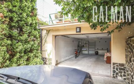 Priestranný 5i rodinný dom na konci slepej ulice + dielňa + vinná pivnica + fitness miestnosť + terasa, pozemok 745 m2