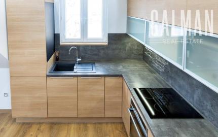 KVALITNÝ tehlový mezonetový byt  s TERASOU, BA III., Nové Mesto, Odborárska ul., 95 m2