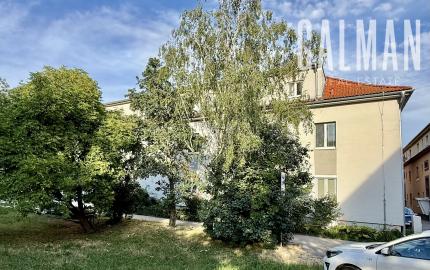 KVALITNÝ tehlový mezonetový byt  s TERASOU, BA III., Nové Mesto, Odborárska ul., 95 m2