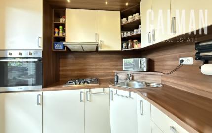 PRÍJEMNÝ 3 izbový byt, TOP lokalita na začiatku Petržalky , Mlynarovičova ul., 76,20 m2