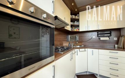 PRÍJEMNÝ 3 izbový byt, TOP lokalita na začiatku Petržalky , Mlynarovičova ul., 76,20 m2