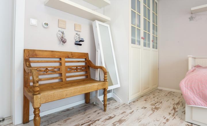 Exkluzívne - 4i zariadený rodinný dom- BUNGALOV, terasa a upravená záhrada, Veľký Biel, 500 m2 - fotografia 14