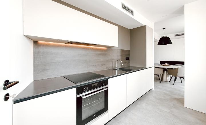 Penthouse s dvoma terasami na pešej zóne Starého Mesta - fotografia 12