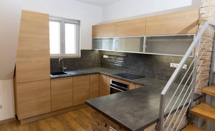 KVALITNÝ tehlový mezonetový byt  s TERASOU, BA III., Nové Mesto, Odborárska ul., 95 m2 - fotografia 7