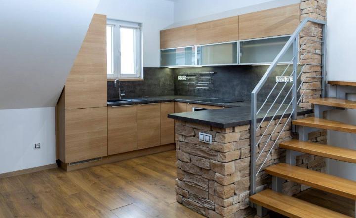 KVALITNÝ tehlový mezonetový byt  s TERASOU, BA III., Nové Mesto, Odborárska ul., 95 m2 - fotografia 8