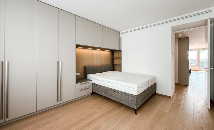 Nadčasový a moderný byt s terasou v jedinečnom projekte River Park - fotografia 18