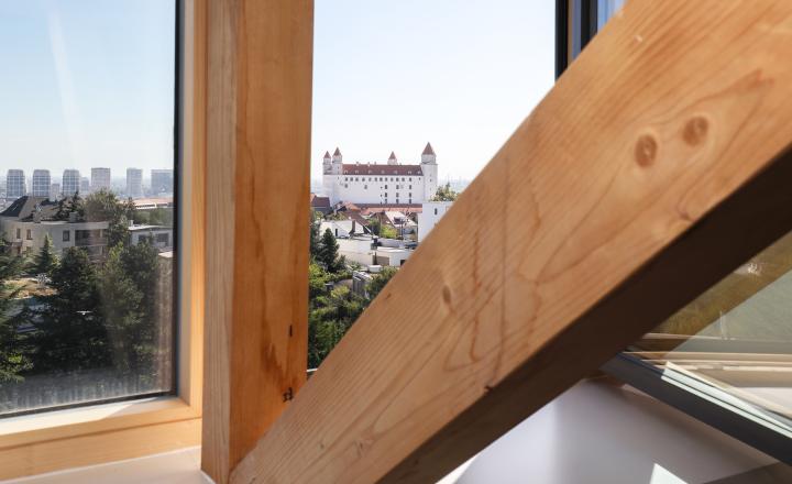 Novostavba 5 izbovej rodinnej vily s výhľadom na hrad a Dunaj - fotografia 31