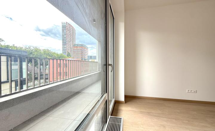 DOWNTOWN YARDS, príjemný 3i byt s veľkým exteriérom, orientovaný do VNÚTROBLOKU v objekte A, NOVOSTAVBA, 92,23m2 - fotografia 4